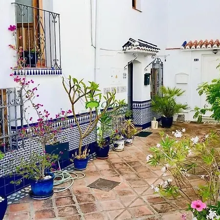 Small With Beautiful Sea Views Torrox
